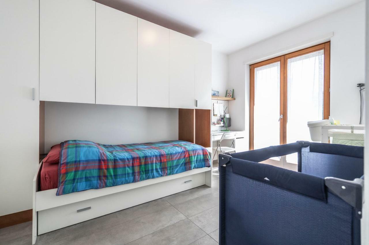 Lakegarden Apartment Riva del Garda Luaran gambar