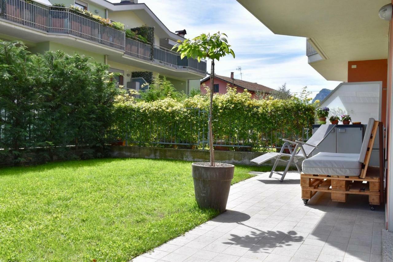 Lakegarden Apartment Riva del Garda Luaran gambar